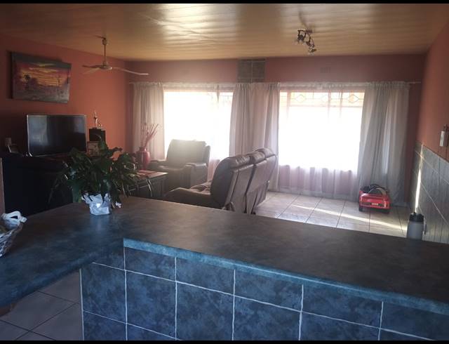 3 BEDROOM SECTIONAL TITLE FOR SALE IN BERTON PARK